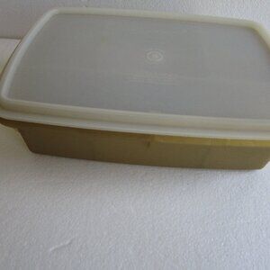 Vintage Tupperware Tupper craft Box w/ Dividers- Gold With Lid 767-1